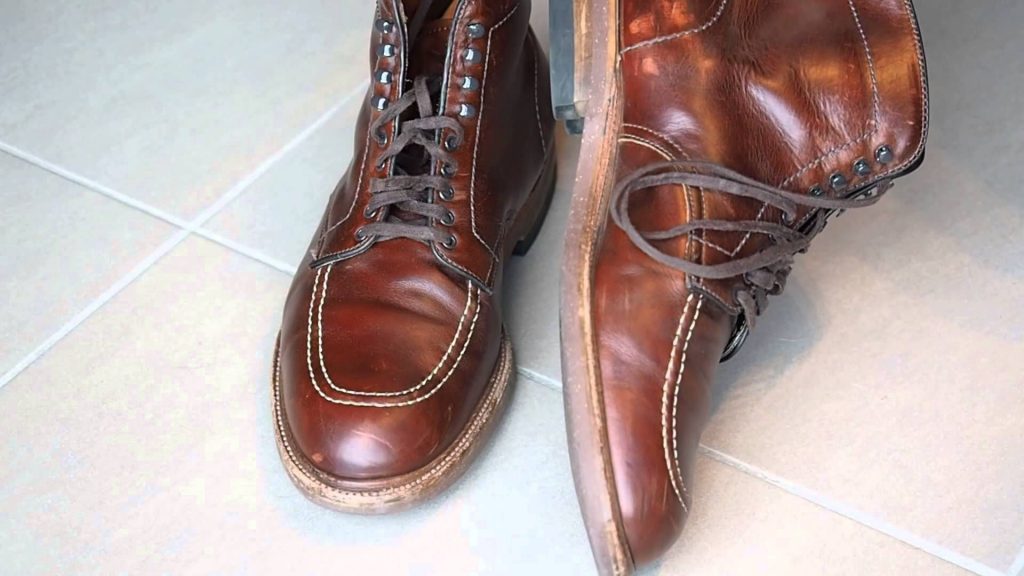 A pair of shoes