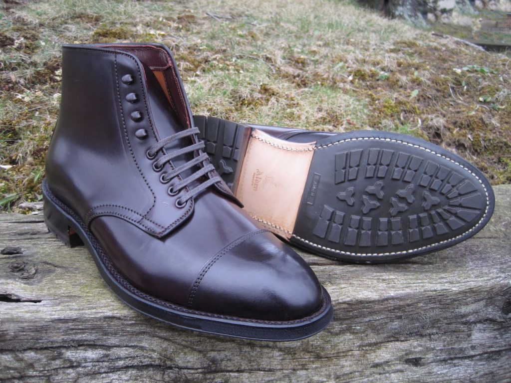 A pair of shoes